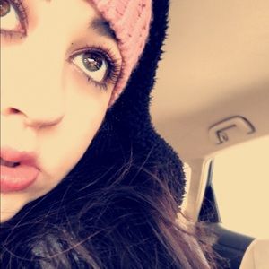 Meet your Posher, Madi